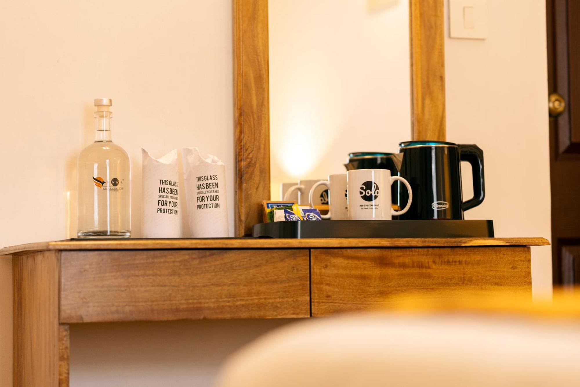Solo Inn By Hawk Hospitality Kochi Eksteriør bilde
