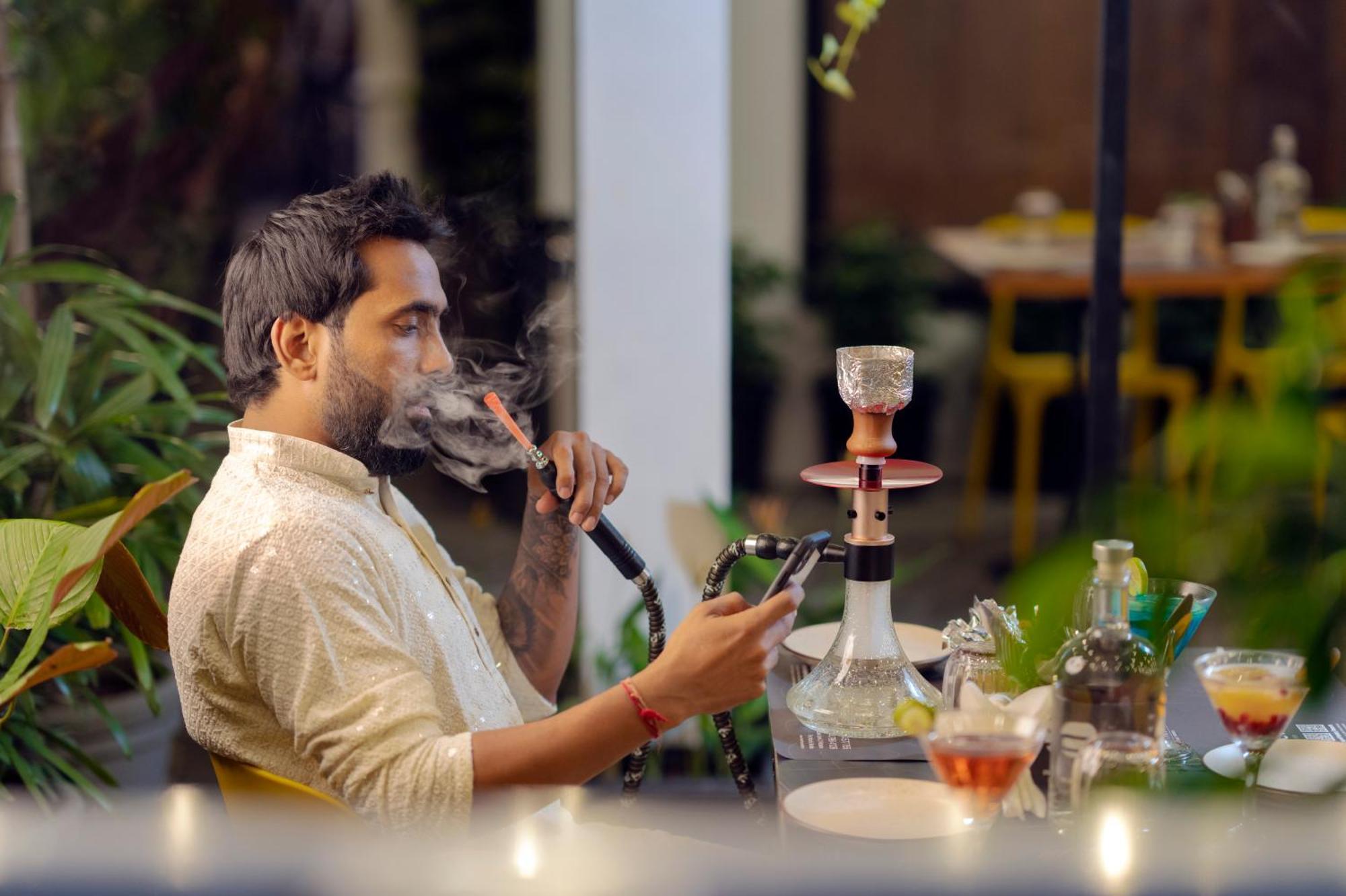Solo Inn By Hawk Hospitality Kochi Eksteriør bilde