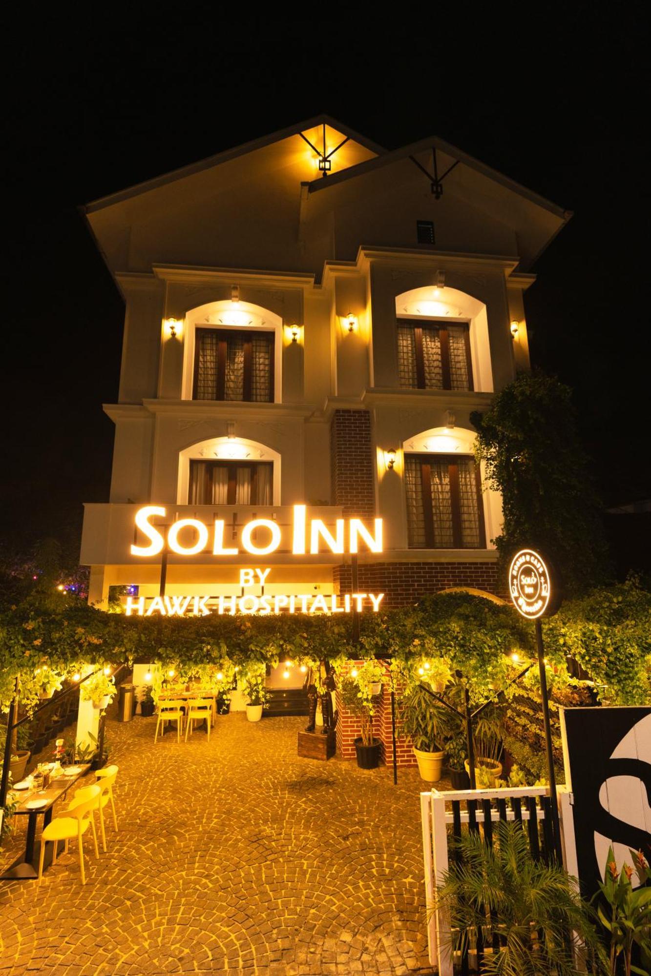 Solo Inn By Hawk Hospitality Kochi Eksteriør bilde